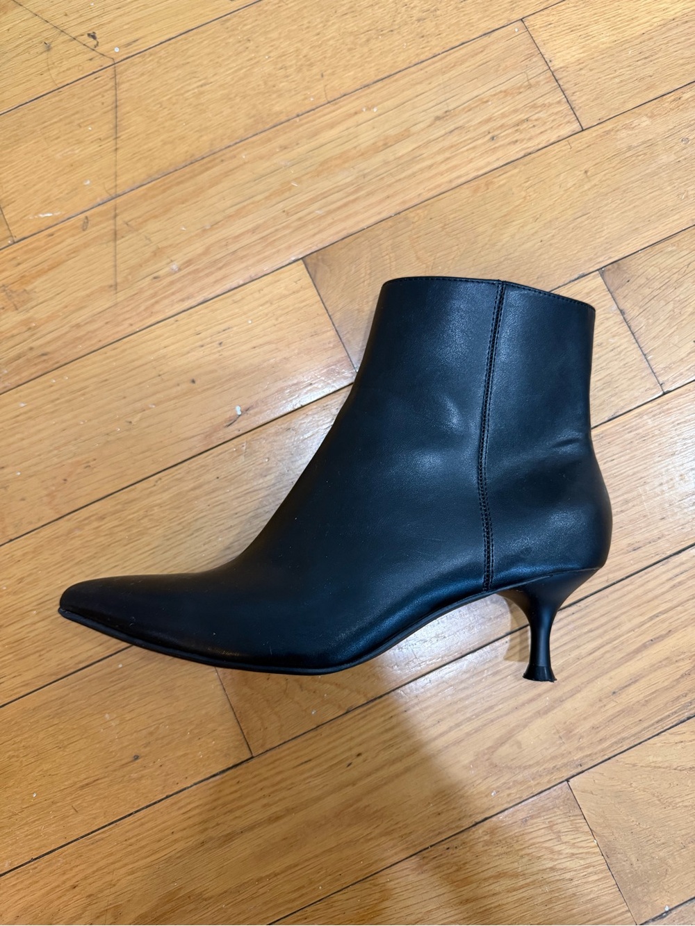RACHEL ZOE Black Leather Pointed-Toe Kitten Heel Ankle Boot